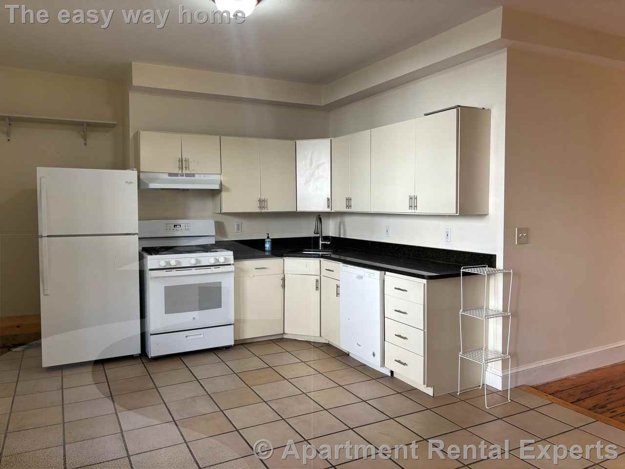 115 Hampshire St #2