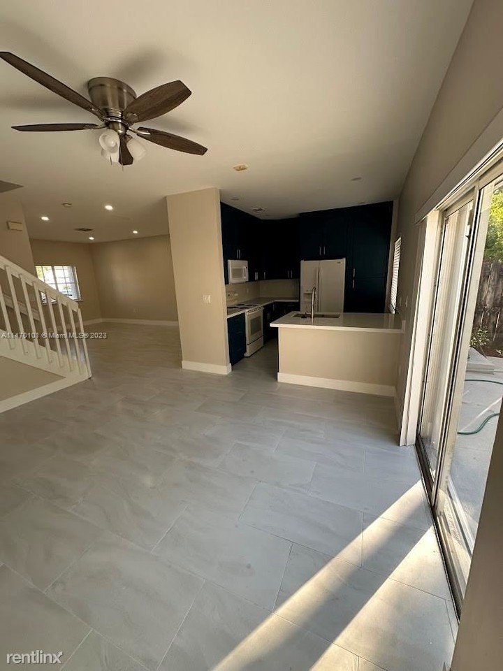 14268 Sw 126th Pl - Photo 3 of 14