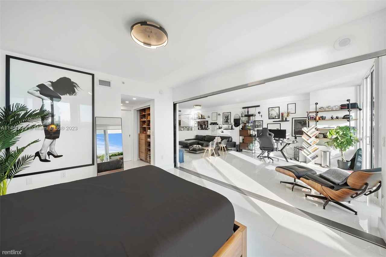 520 West Ave - Photo 2 of 16