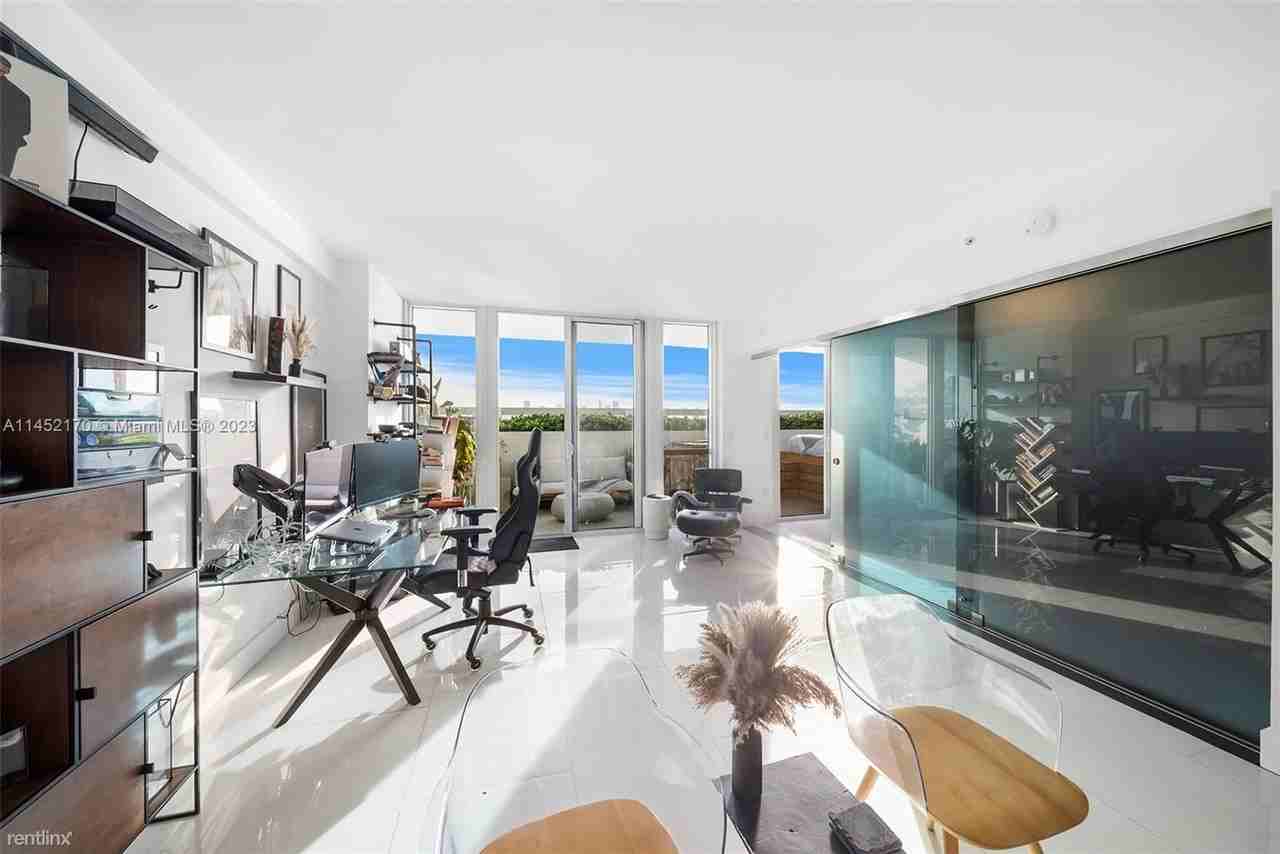 520 West Ave - Photo 3 of 16