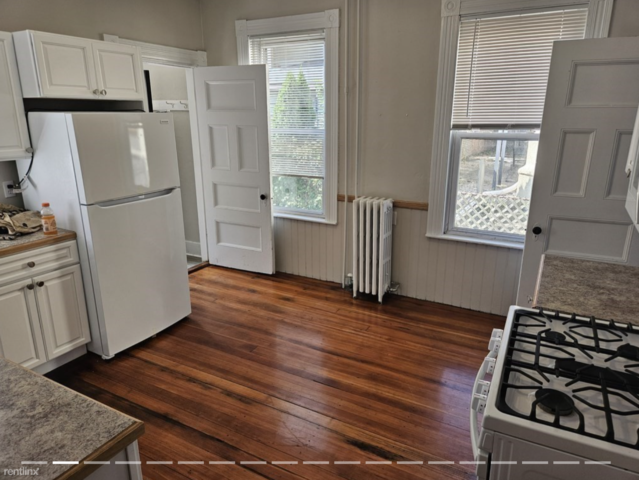 452 Park Dr #1A - Photo 2 of 10