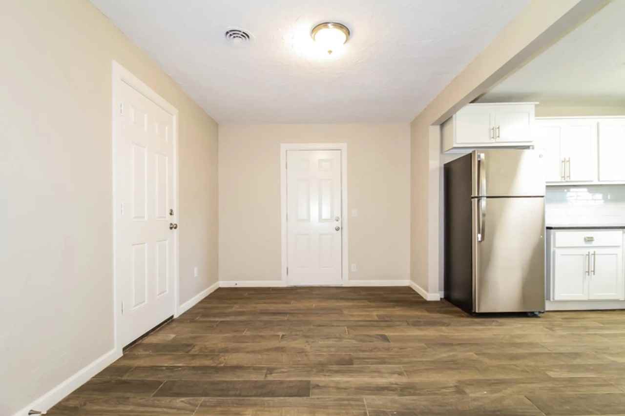 1613 Sw 61st Ter - Photo 3 of 16