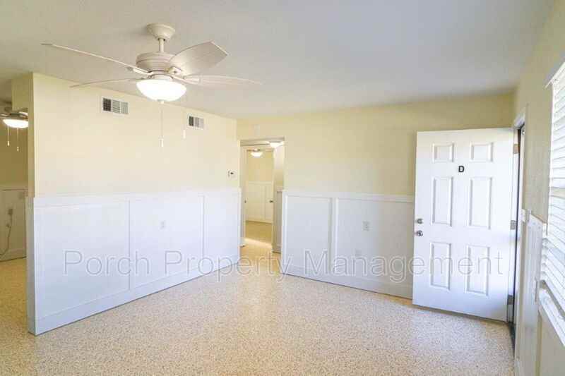 161 E Strong St #D - Photo 5 of 8