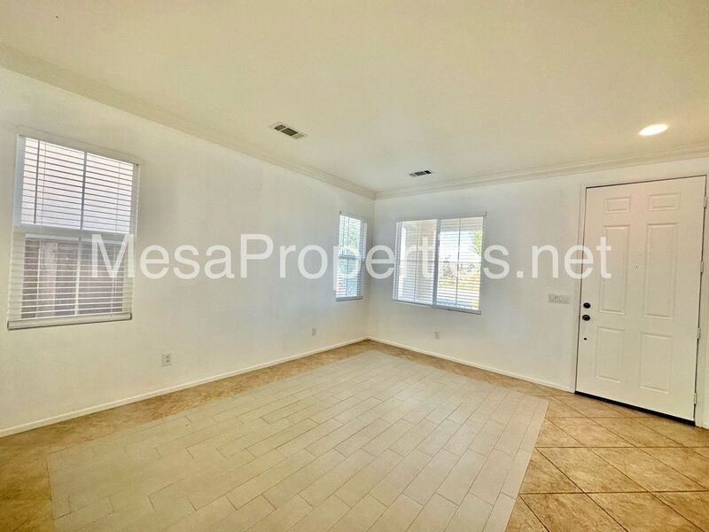 11677 Ellington St - Photo 3 of 23