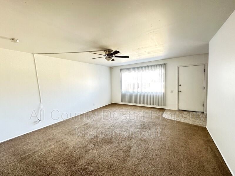 41551 Sunrise Ct #B - Photo 2 of 10