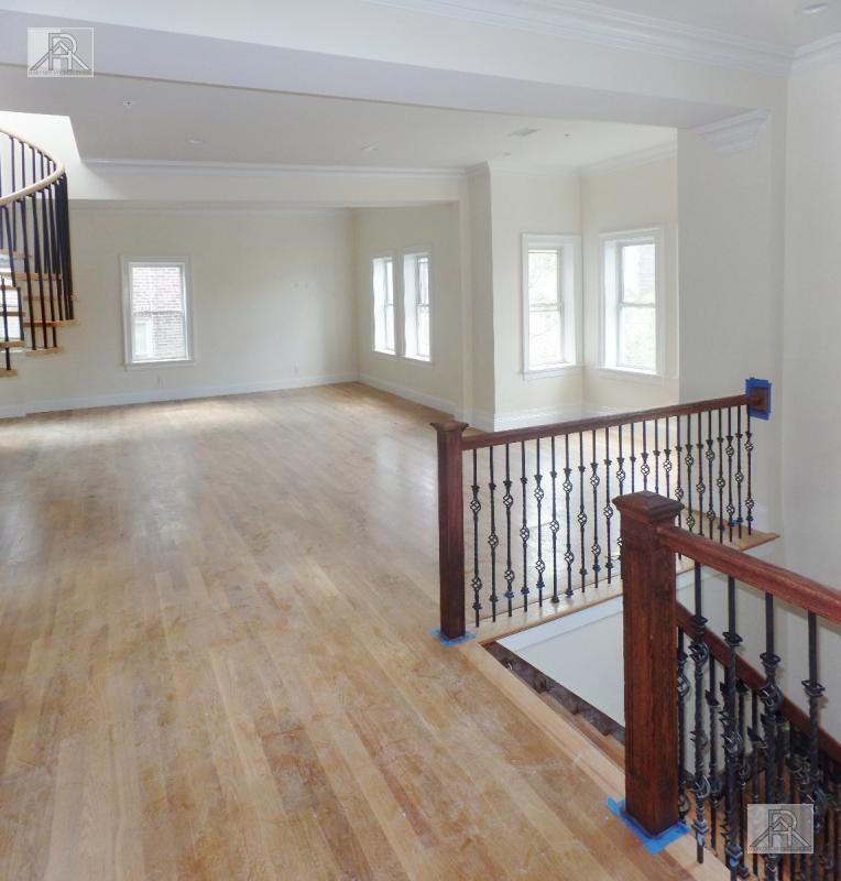 72 Browne St #4 - Photo 2 of 12