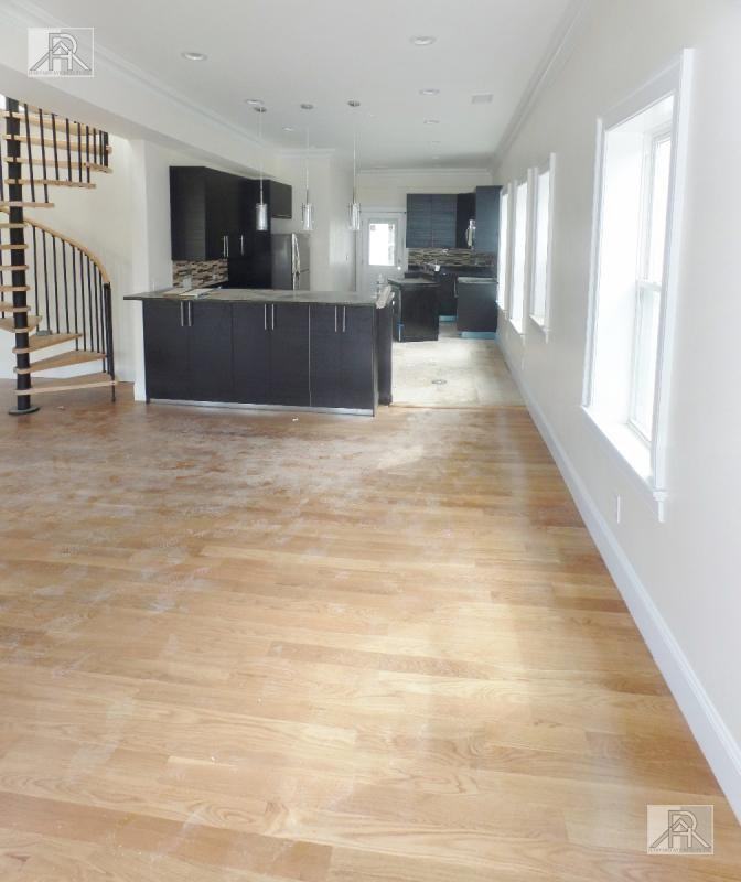 72 Browne St #4 - Photo 3 of 12