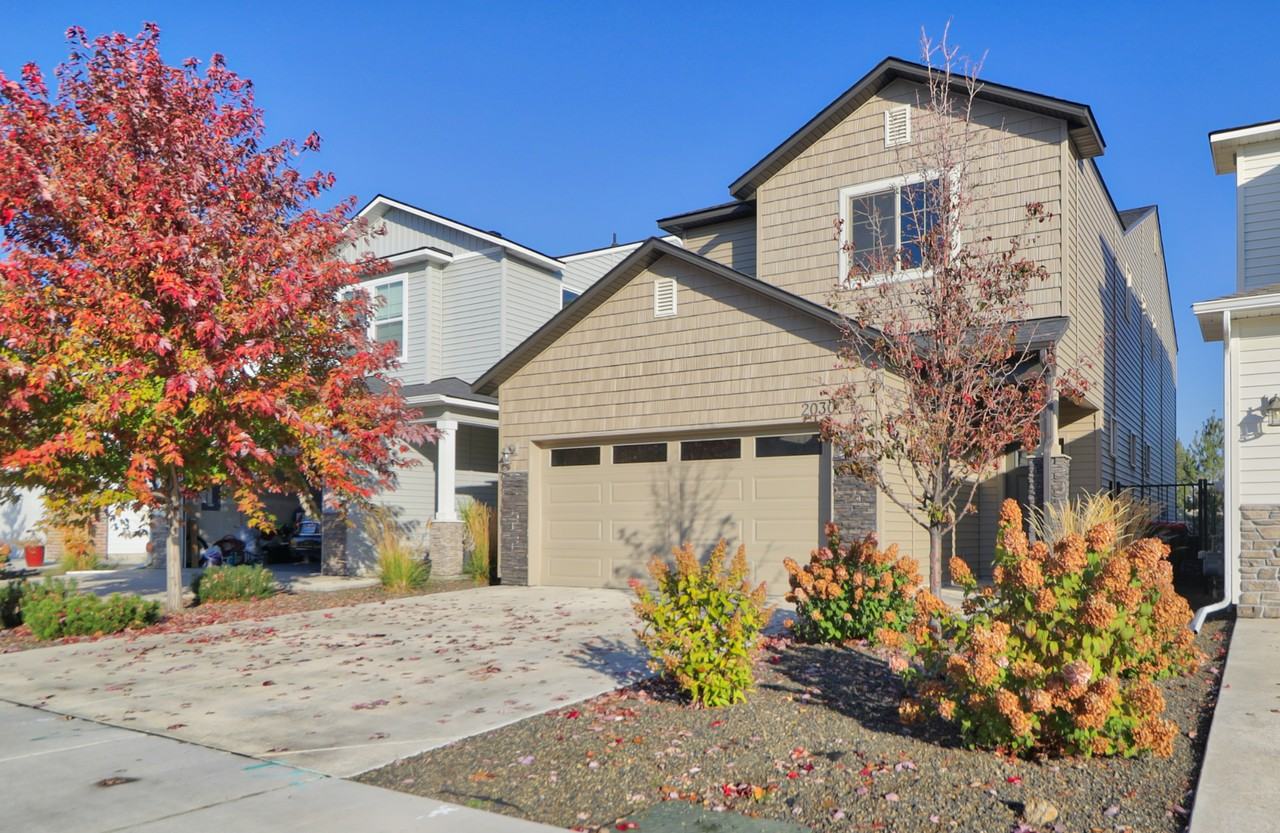 2030 E Sharptail St - Photo 2 of 18