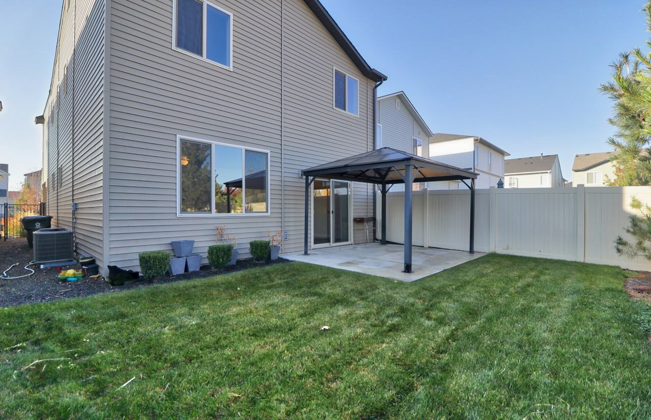 2030 E Sharptail St - Photo 4 of 18