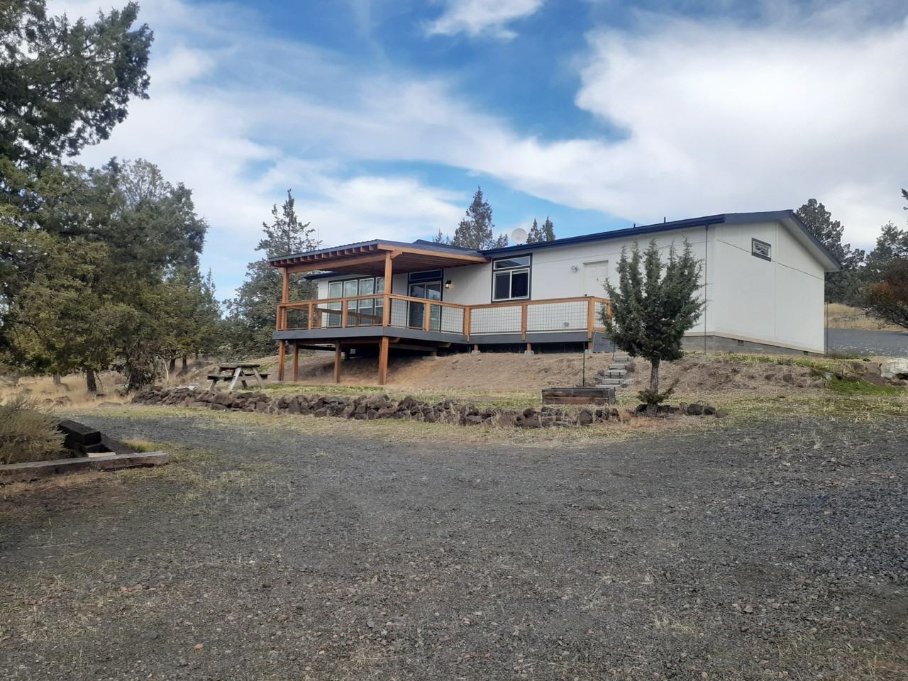5699 Sw Rocky Ln - Photo 2 of 17