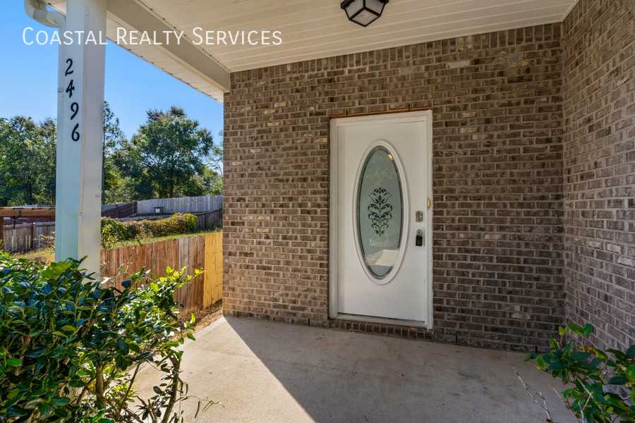 2496 Lakeview Dr S - Photo 2 of 22