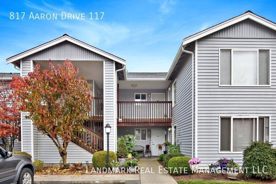 817 Aaron Dr - Photo 3 of 37