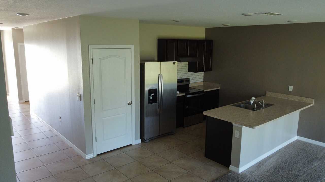 618 Honey Bell Rd - Photo 3 of 28