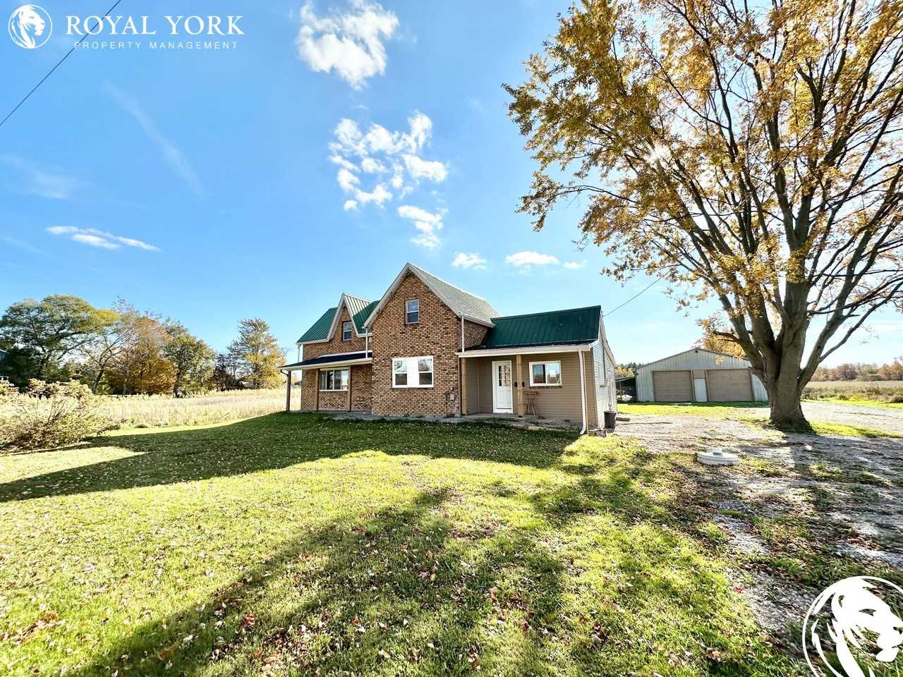 53 Young Rd - Photo 2 of 49