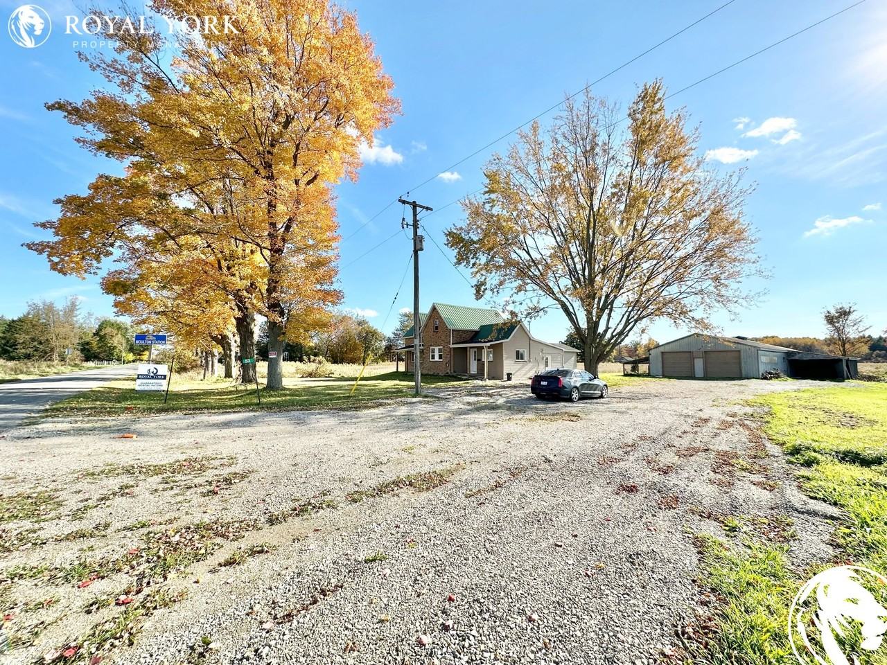 53 Young Rd - Photo 3 of 49