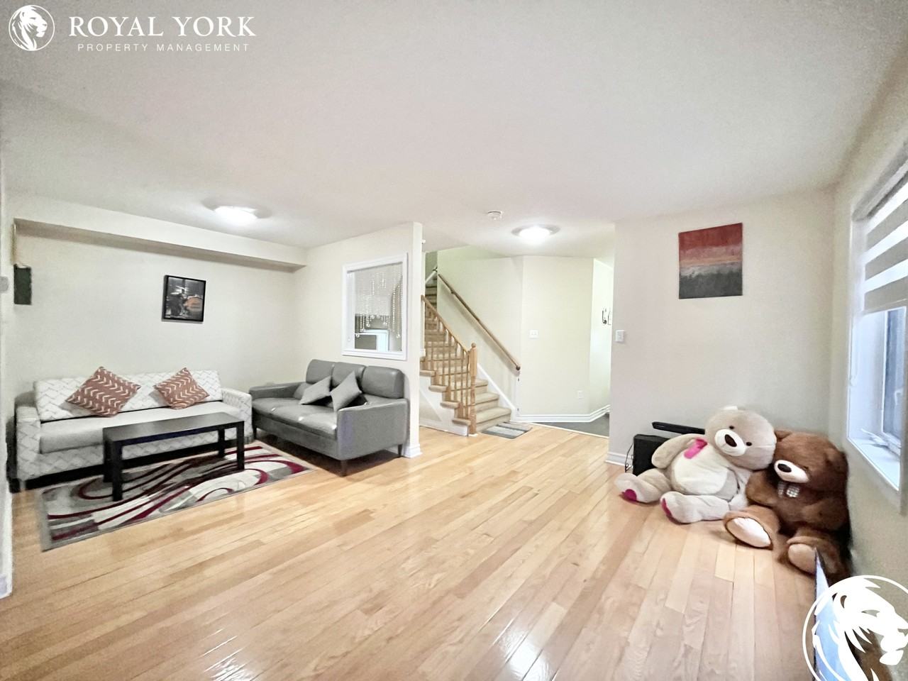 47 Todmorden Dr #1 - Photo 2 of 47