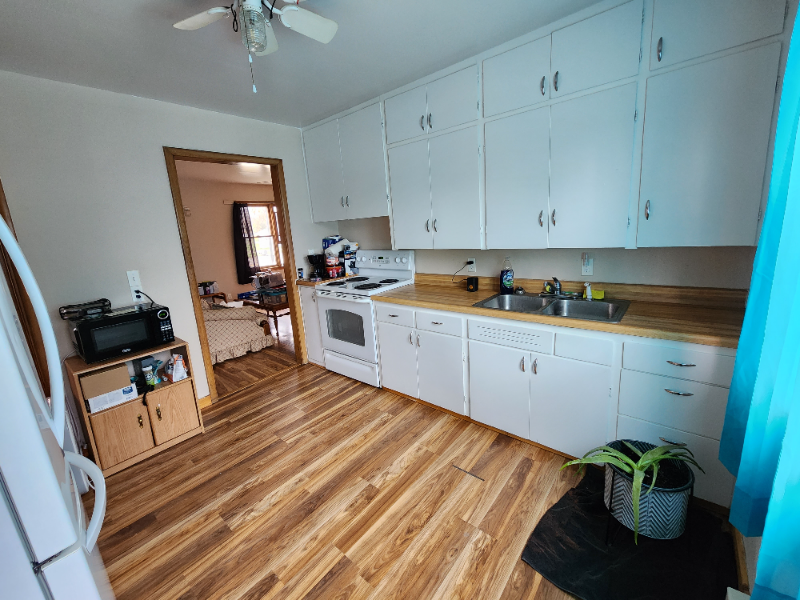 205 1st St Nw - Photo 2 of 14