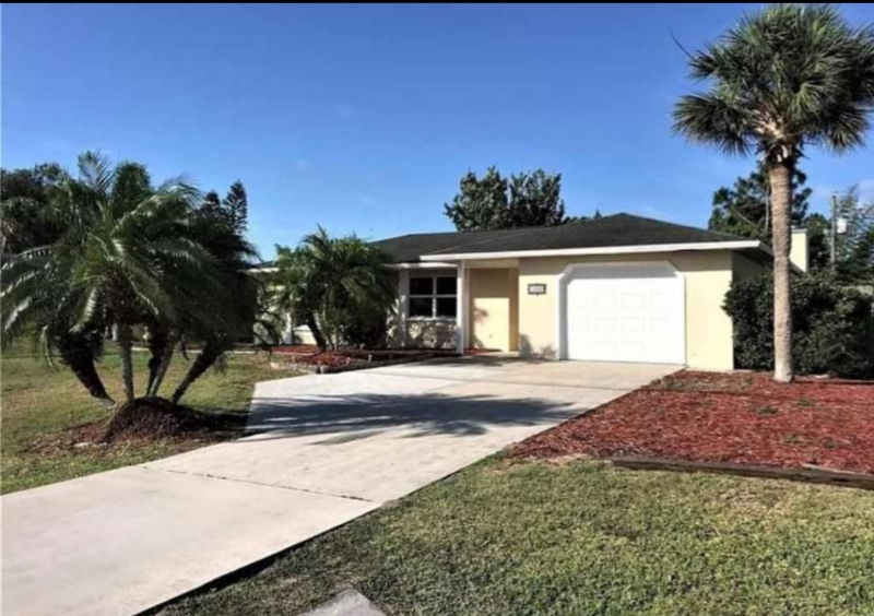 1029 Barber St - Photo 3 of 21