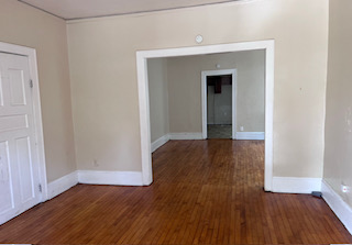 1304 W Ring St - Photo 2 of 9