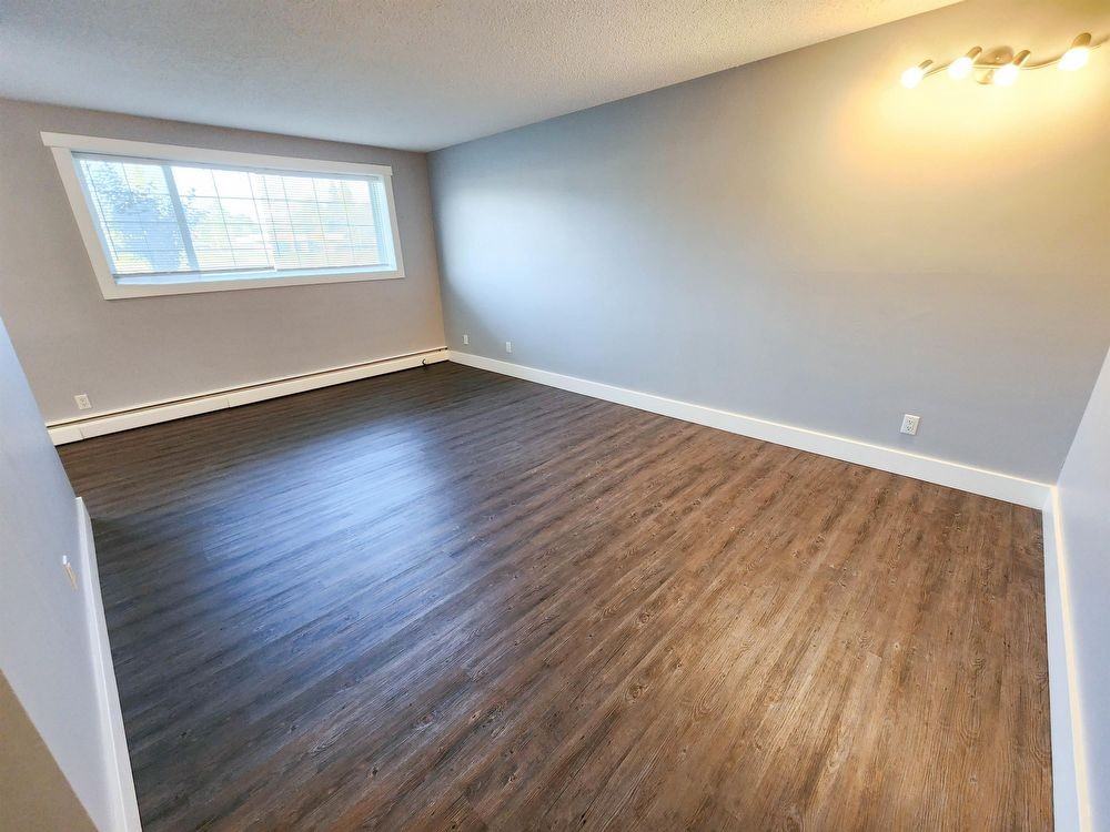 4552 4621 Veterans Way - 14 - Photo 2 of 6