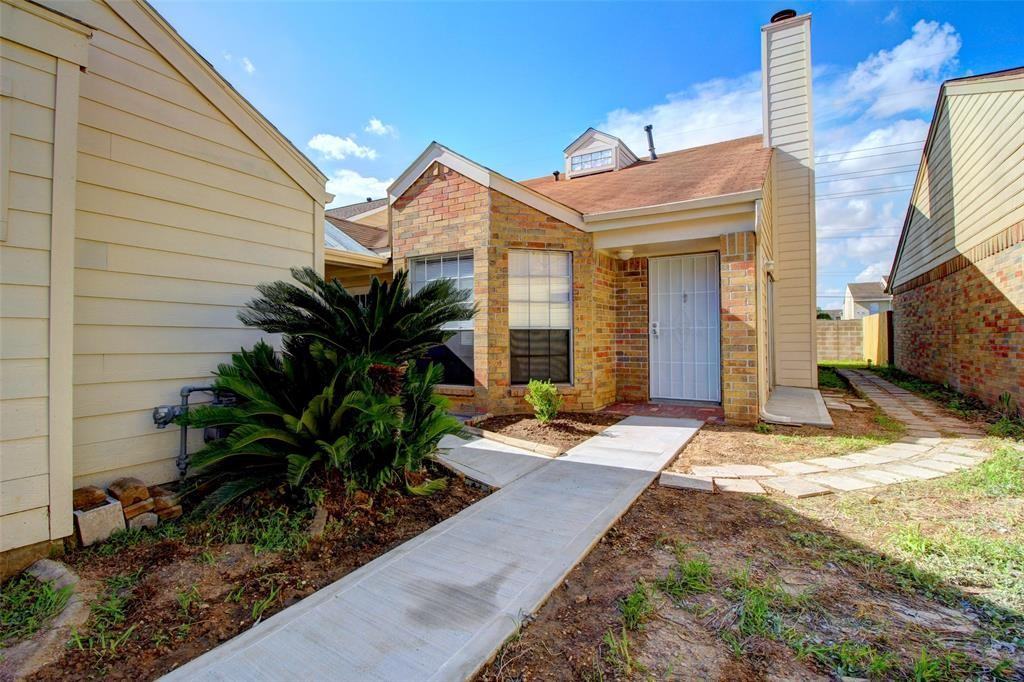 11842 Spring Grove Drive #1 - Photo 4 of 40