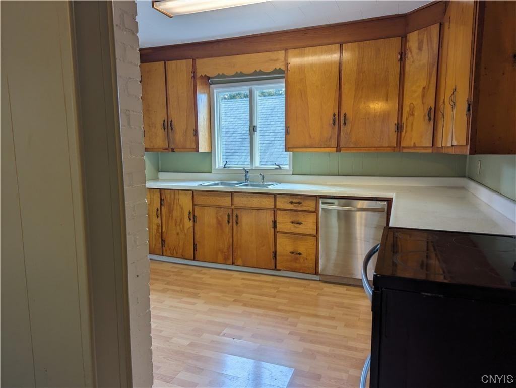 4925 Fayetteville Manlius Rd - Photo 2 of 7