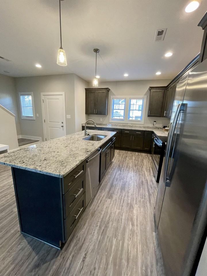 63 English Commons Dr #1 - Photo 7 of 46