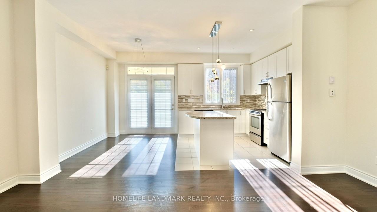 690 Wendy Culbert Crescent #None - Photo 2 of 6