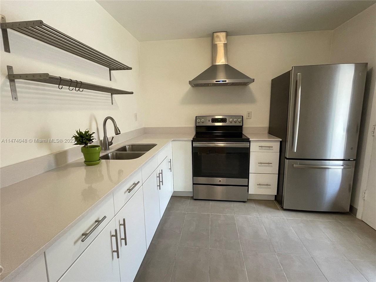 5425 Sw 77th Ct #209D - Photo 2 of 8