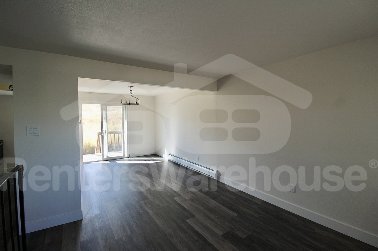 18243 W 3rd Ave #2 - Photo 2 of 10