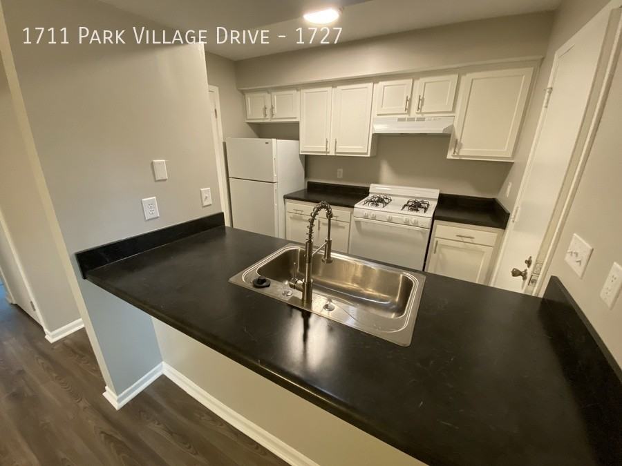 1711 Park Village Dr #1727 - Photo 2 of 18