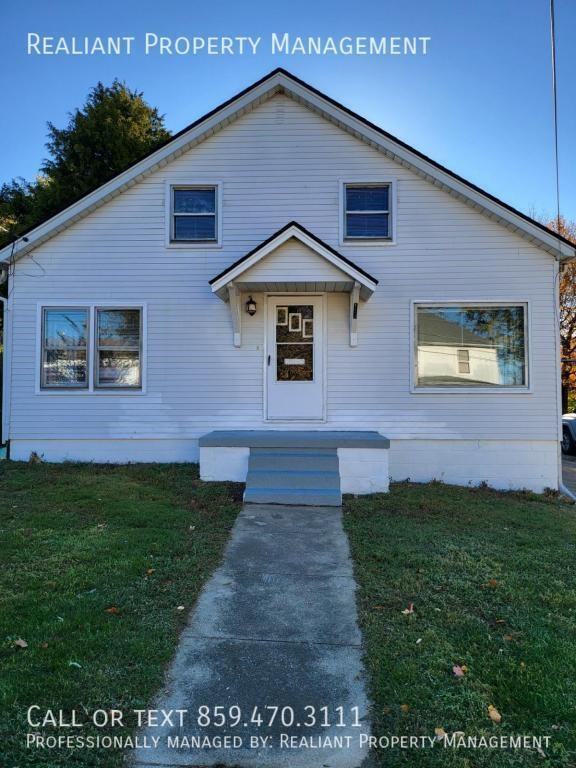 132 Asbury Dr - Photo 2 of 18