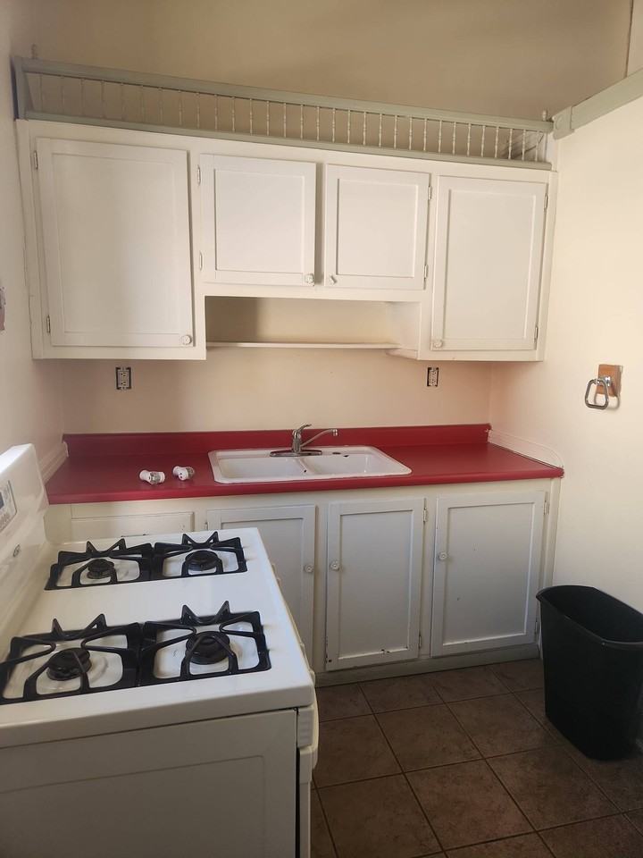 113 W Main St #2 - Photo 3 of 4