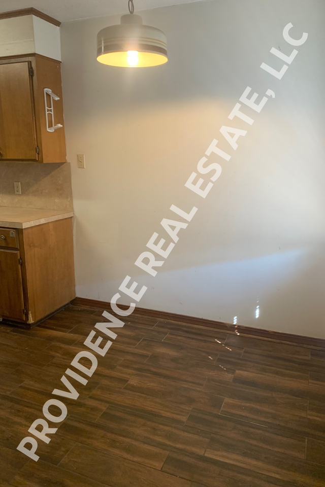 1006 Sybil Dr #1 - Photo 5 of 9