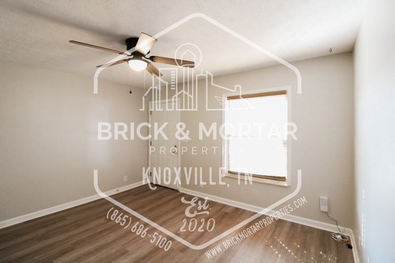 2000 Belle Terra Rd #G - Photo 4 of 22