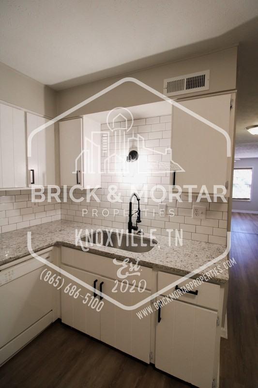 2000 Belle Terra Rd #G - Photo 7 of 22