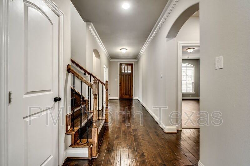 13293 Dianna Dr - Photo 3 of 22