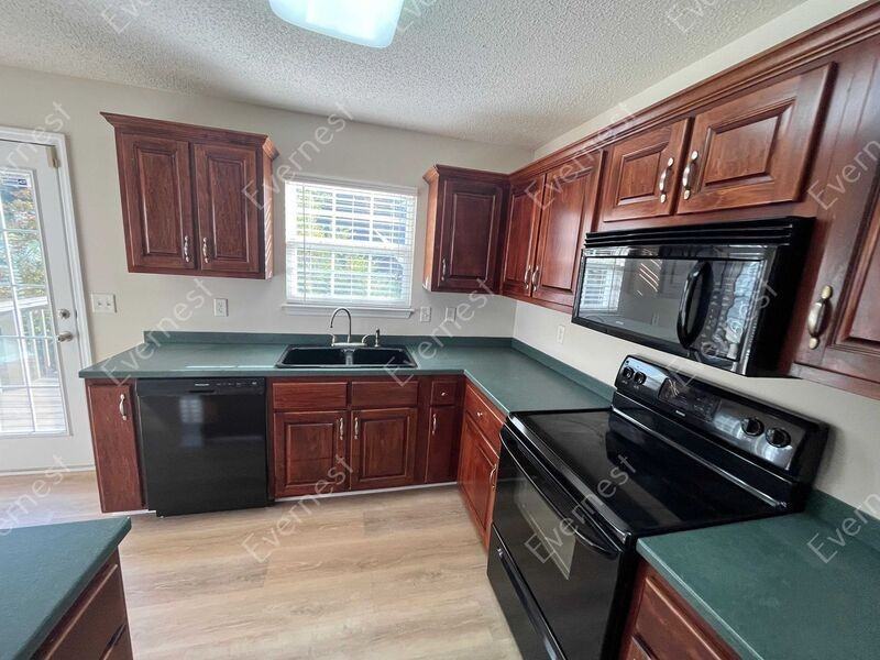 8444 Paradigm Pl - Photo 3 of 35