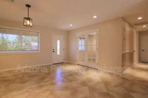 featured image of 2522 E Fairmont Dr
