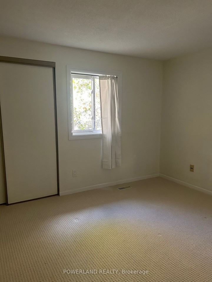 57 Sandusky Crescent #None - Photo 2 of 6