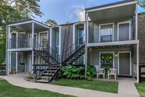 featured image of 3030 N Frazier St