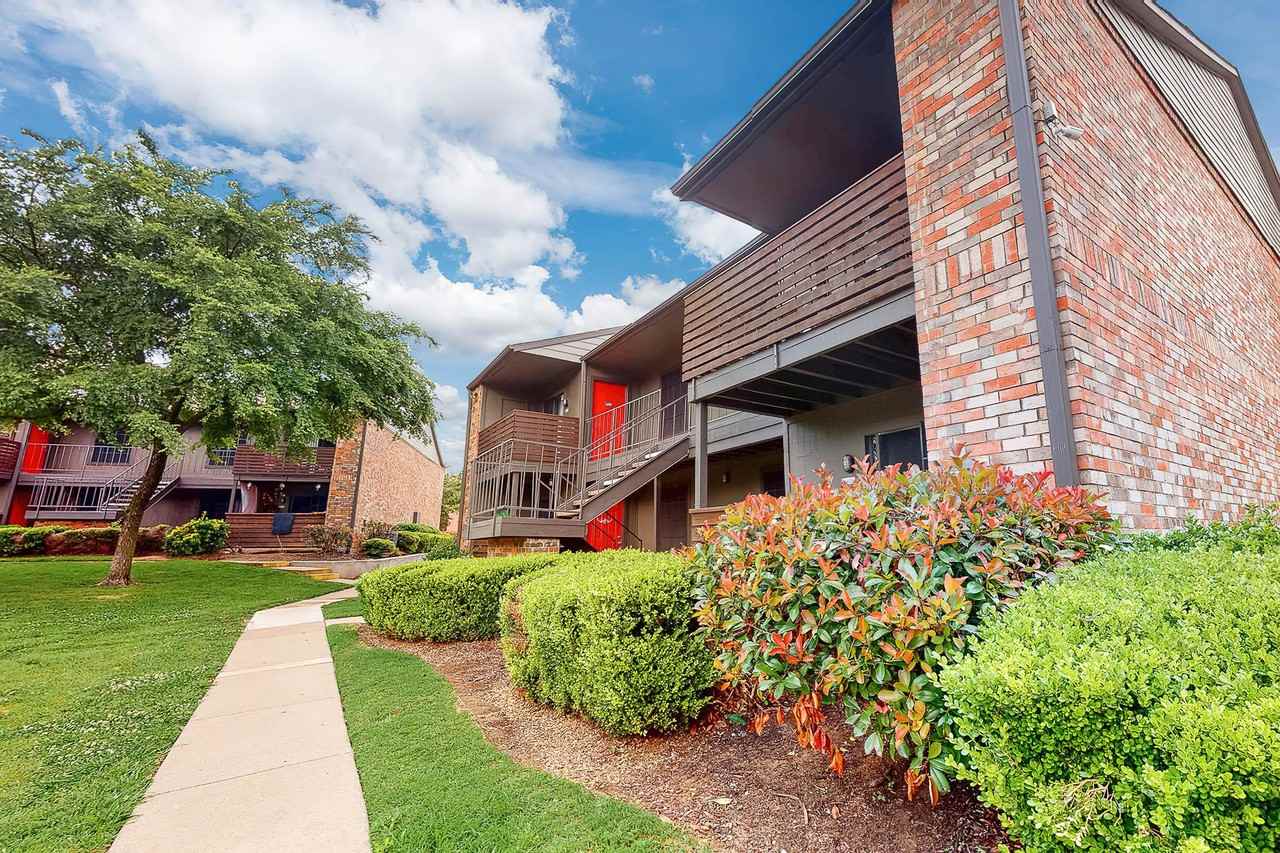 The Vanderbilt - Photo 3 of 50