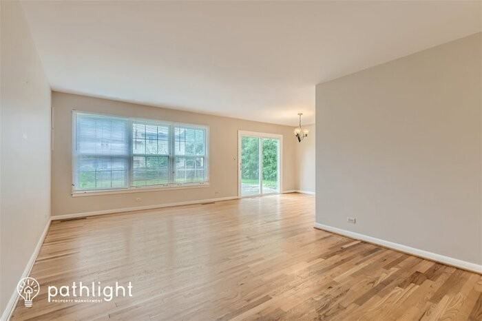 4510 Lincoln Ave - Photo 2 of 13