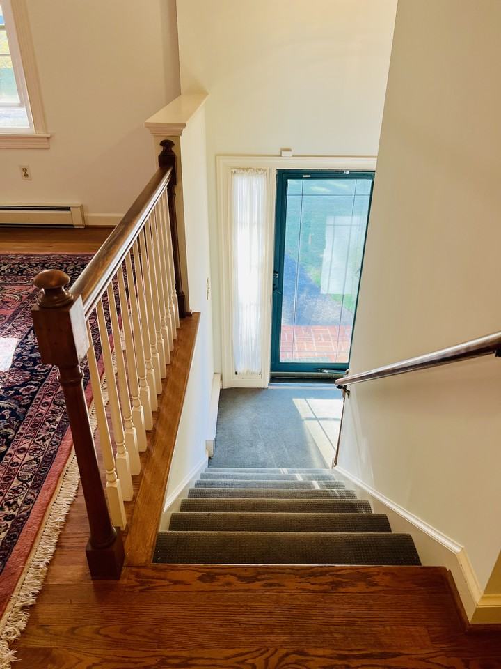 202 Windsor Rd #1MAINLEVEL - Photo 3 of 31