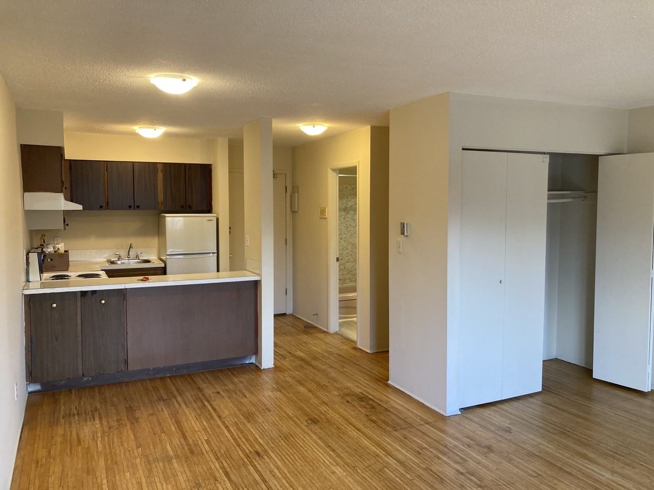 ID#280 Kootenay Loop Low Rise Studio Apartment - Photo 2 of 19