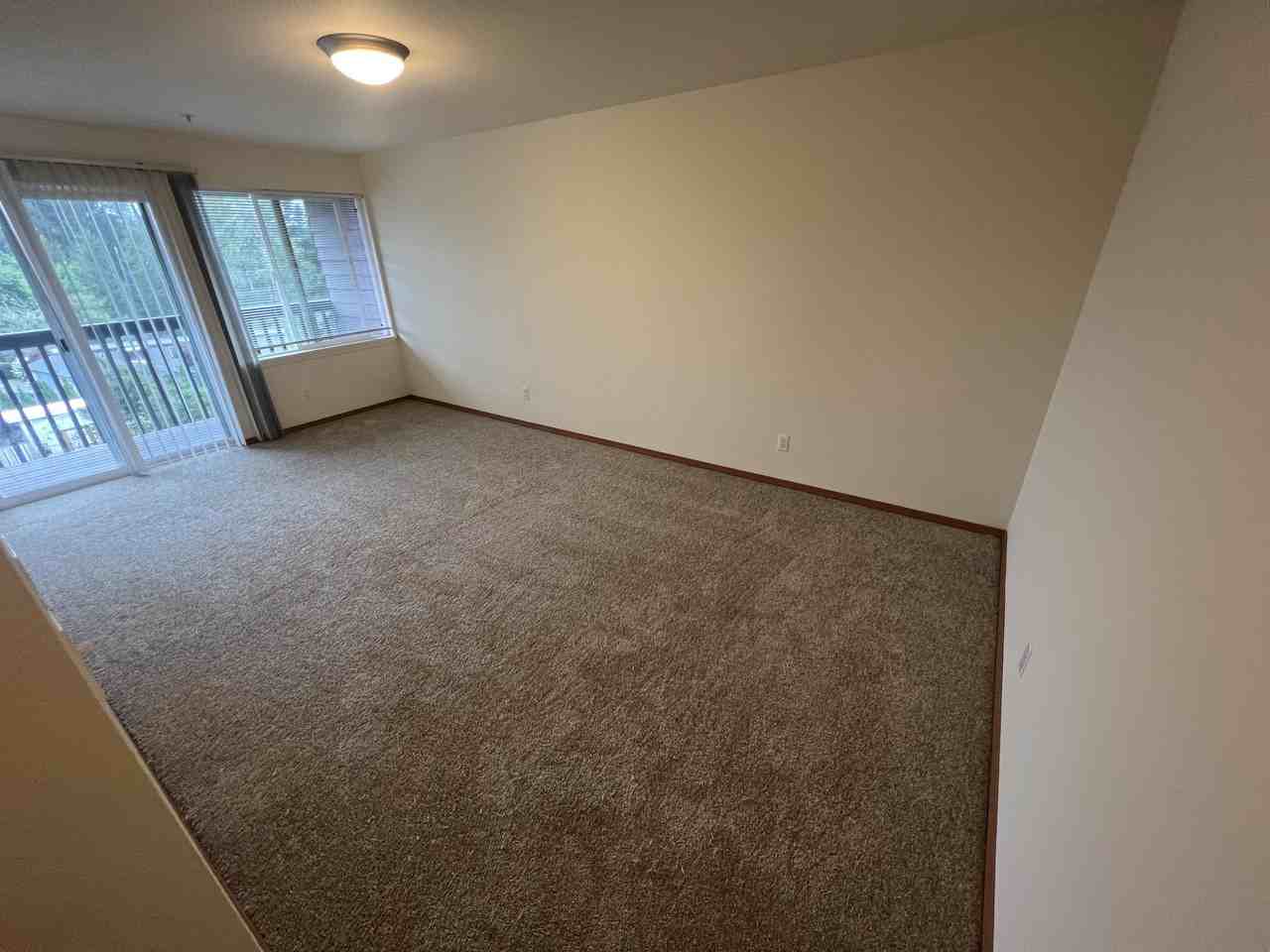 324 Avenue J - 11 #1 - Photo 5 of 24