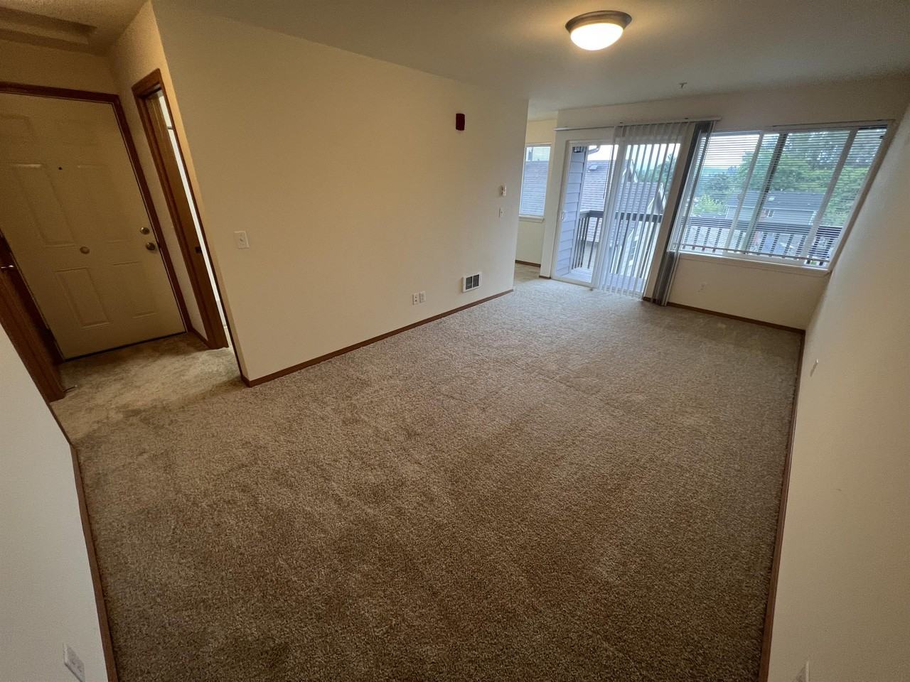 324 Avenue J - 11 #1 - Photo 6 of 24