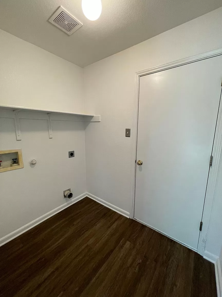 224 San Felipe Dr #1 - Photo 6 of 22