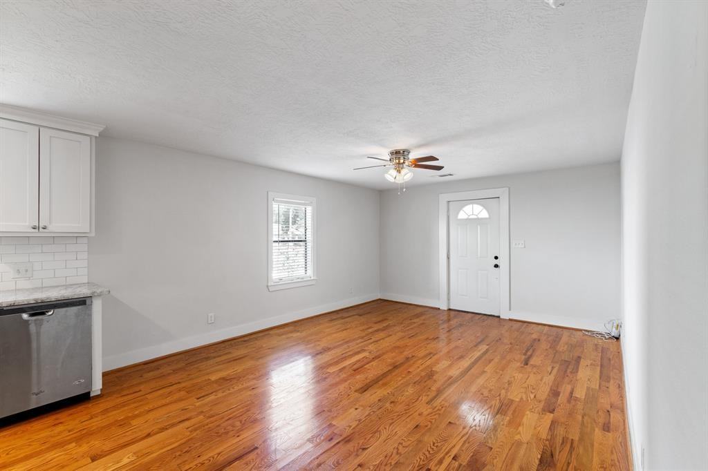 1305 Idylwild St #A - Photo 2 of 30