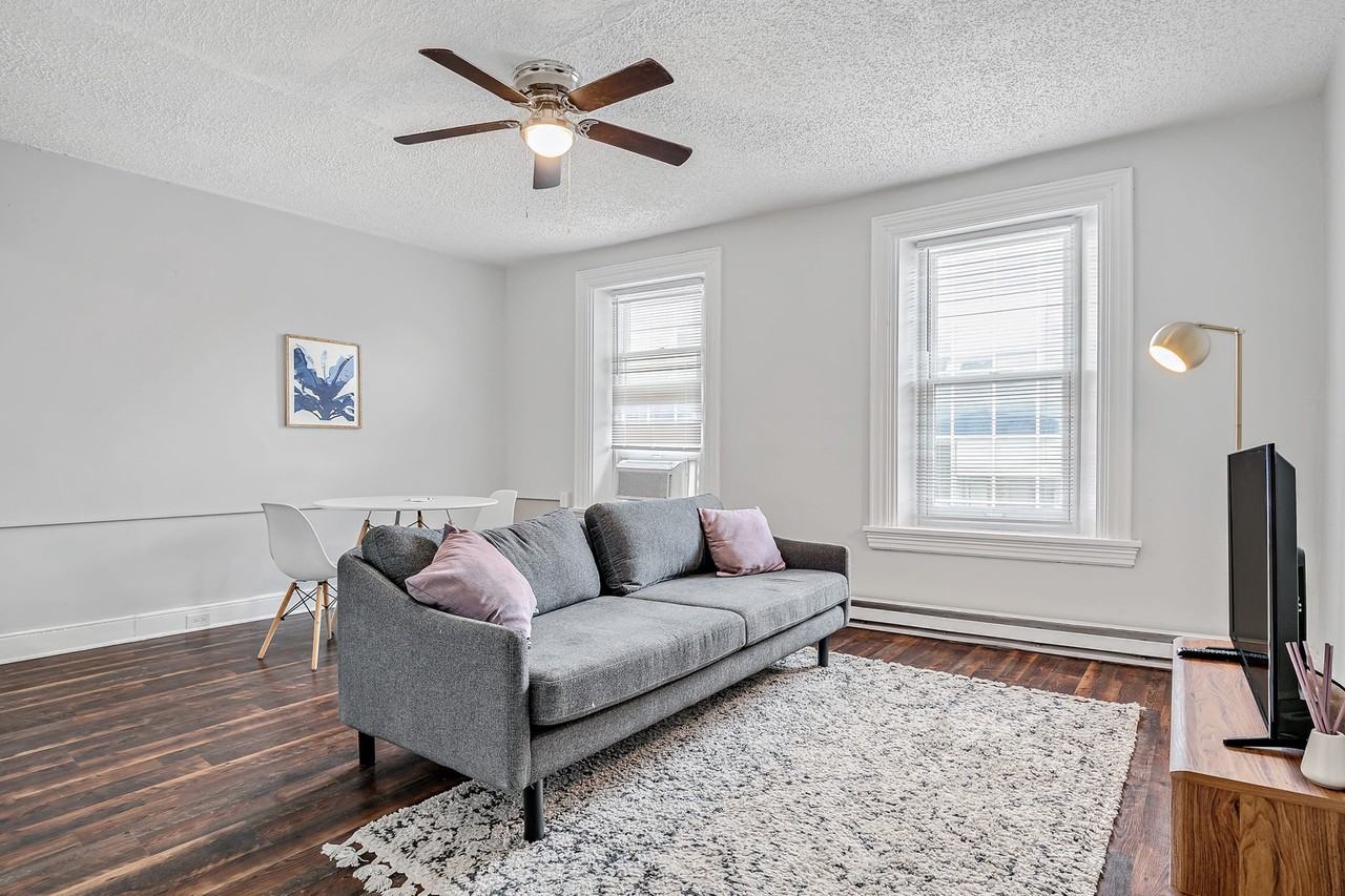 120 Walnut St #8 - Photo 7 of 8